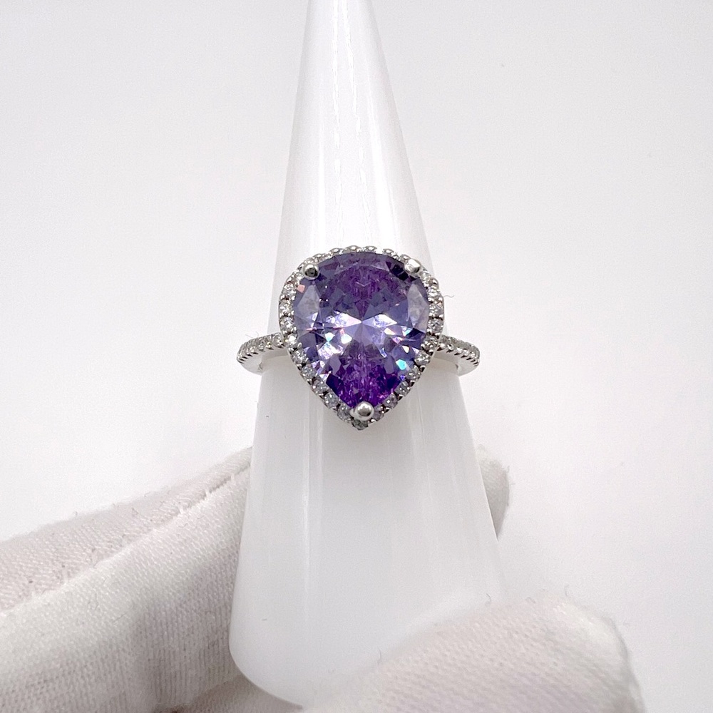 Sale $18 Firm! .925 Sterling Silver Lavender CZ Ring - Picture 2 of 14
